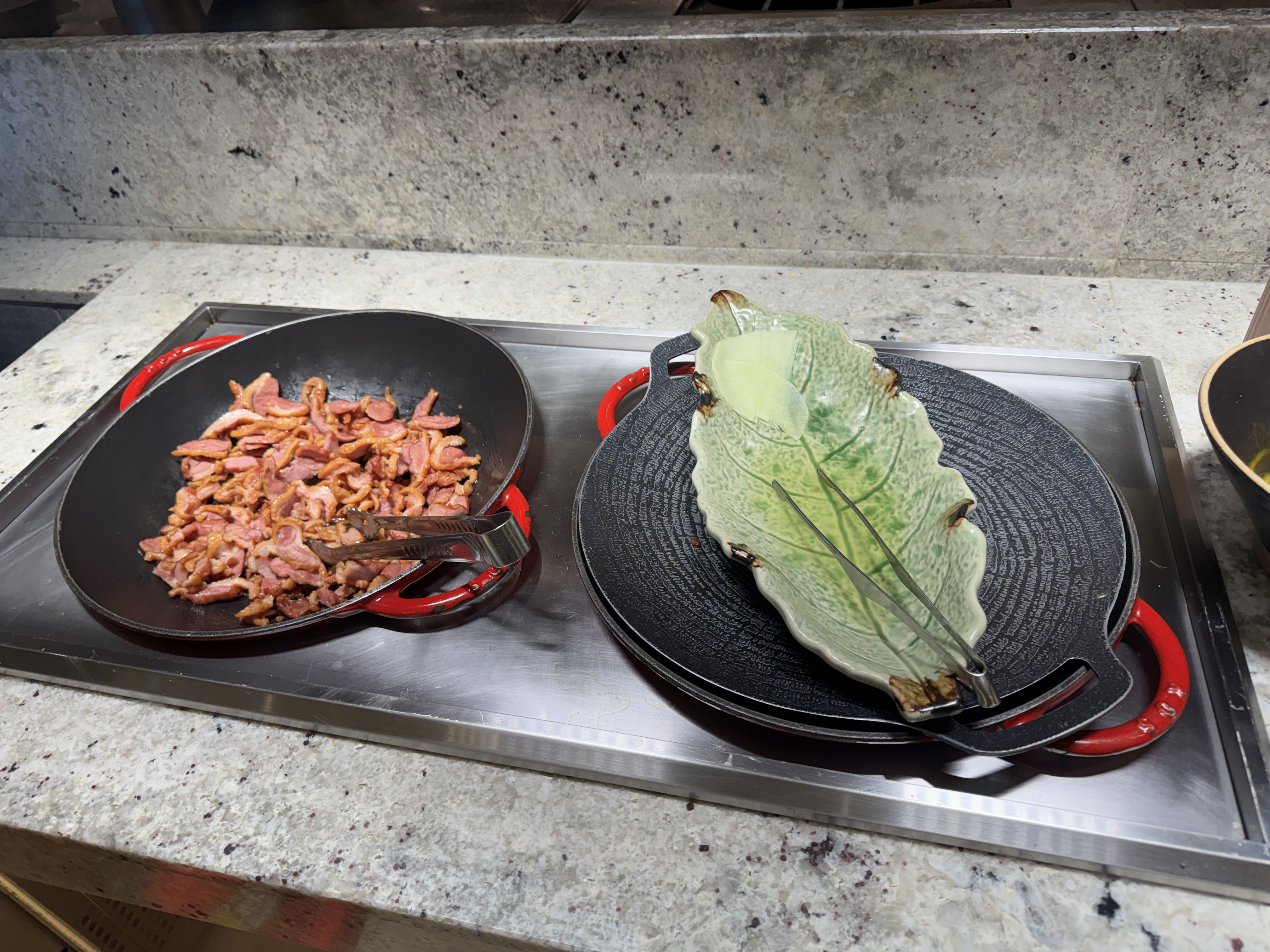 Bacon grill and stir-fried dishes