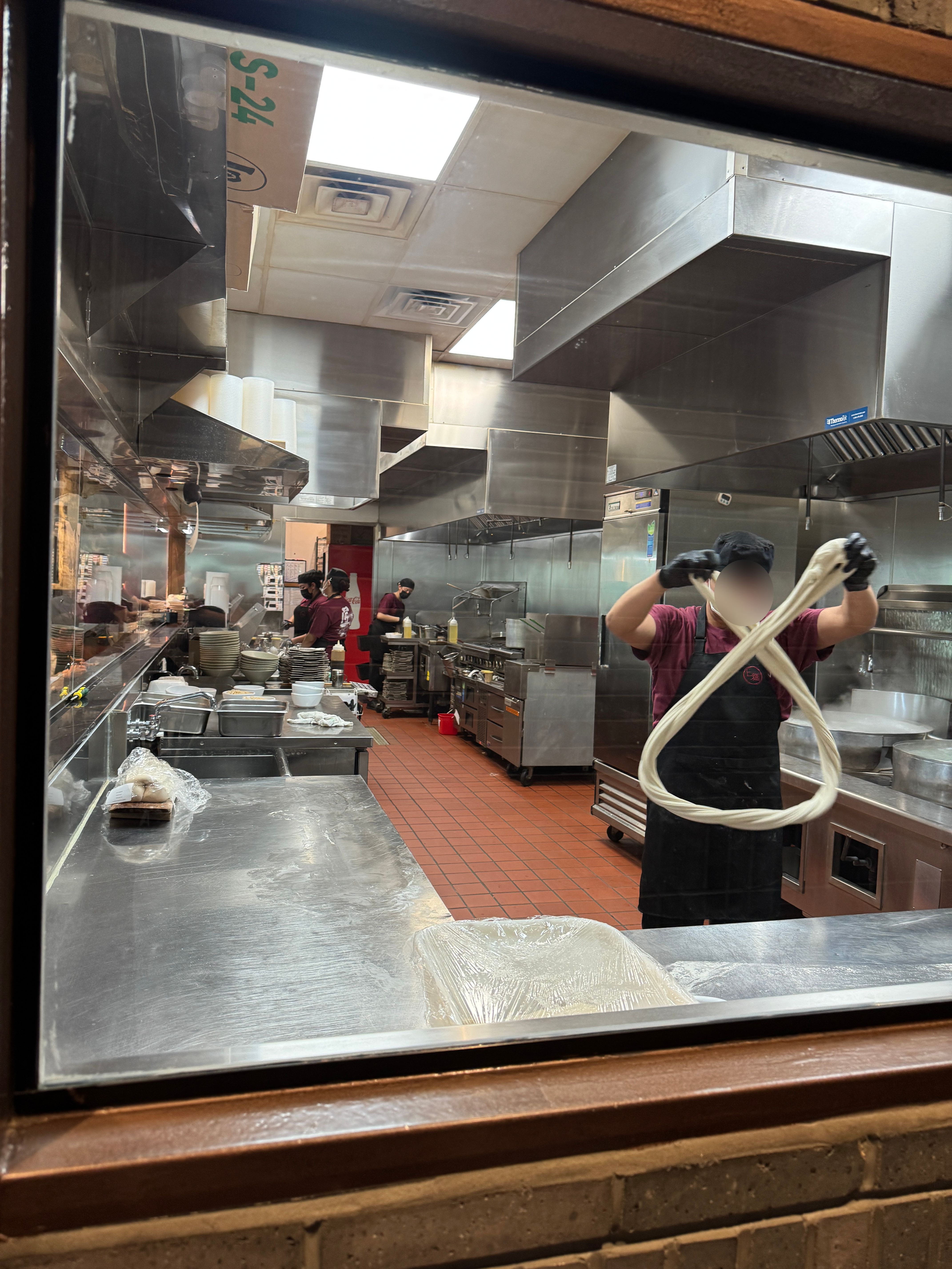 Shang Artisan Noodle 주방