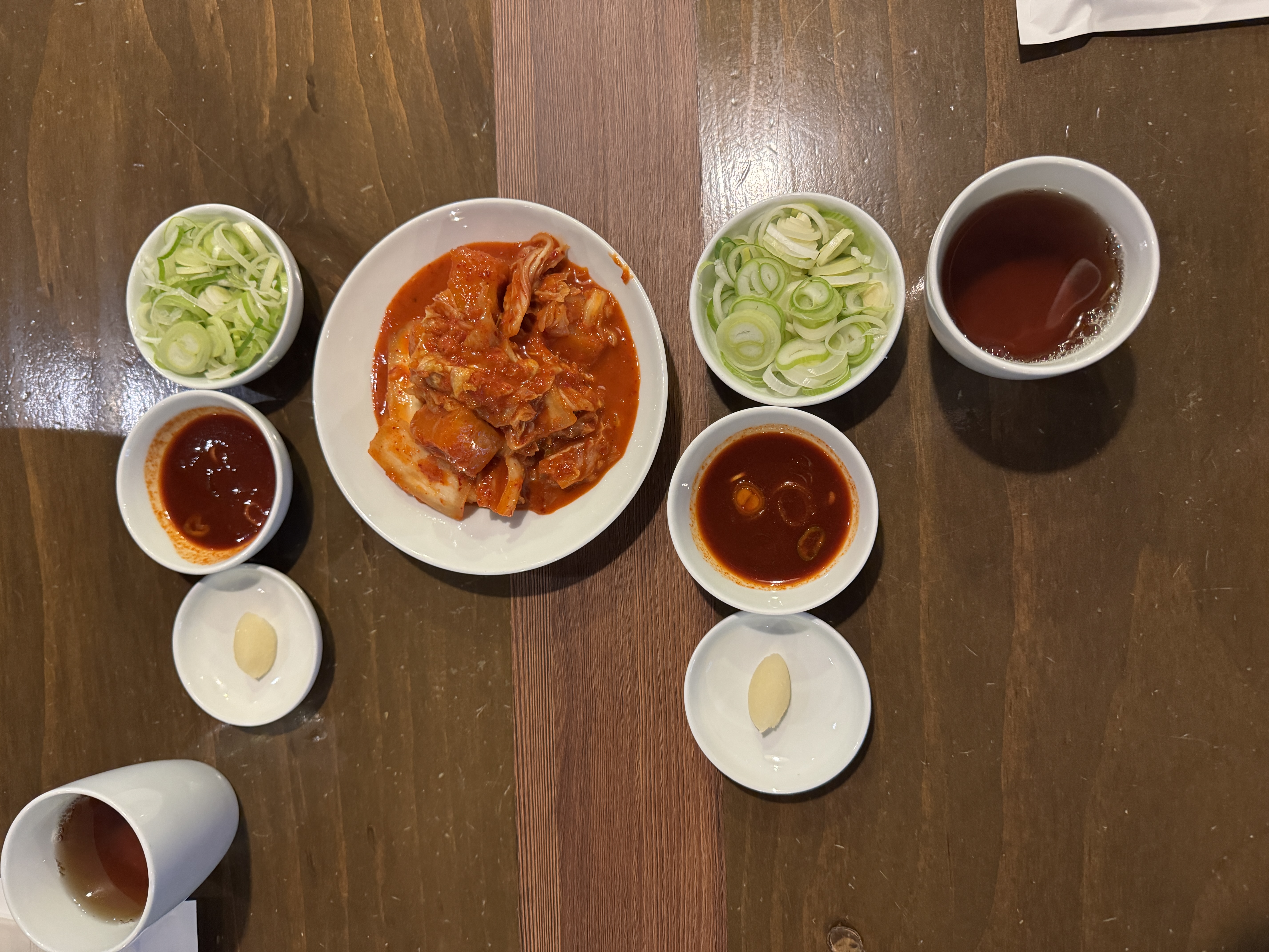 김치와 양념 반찬
