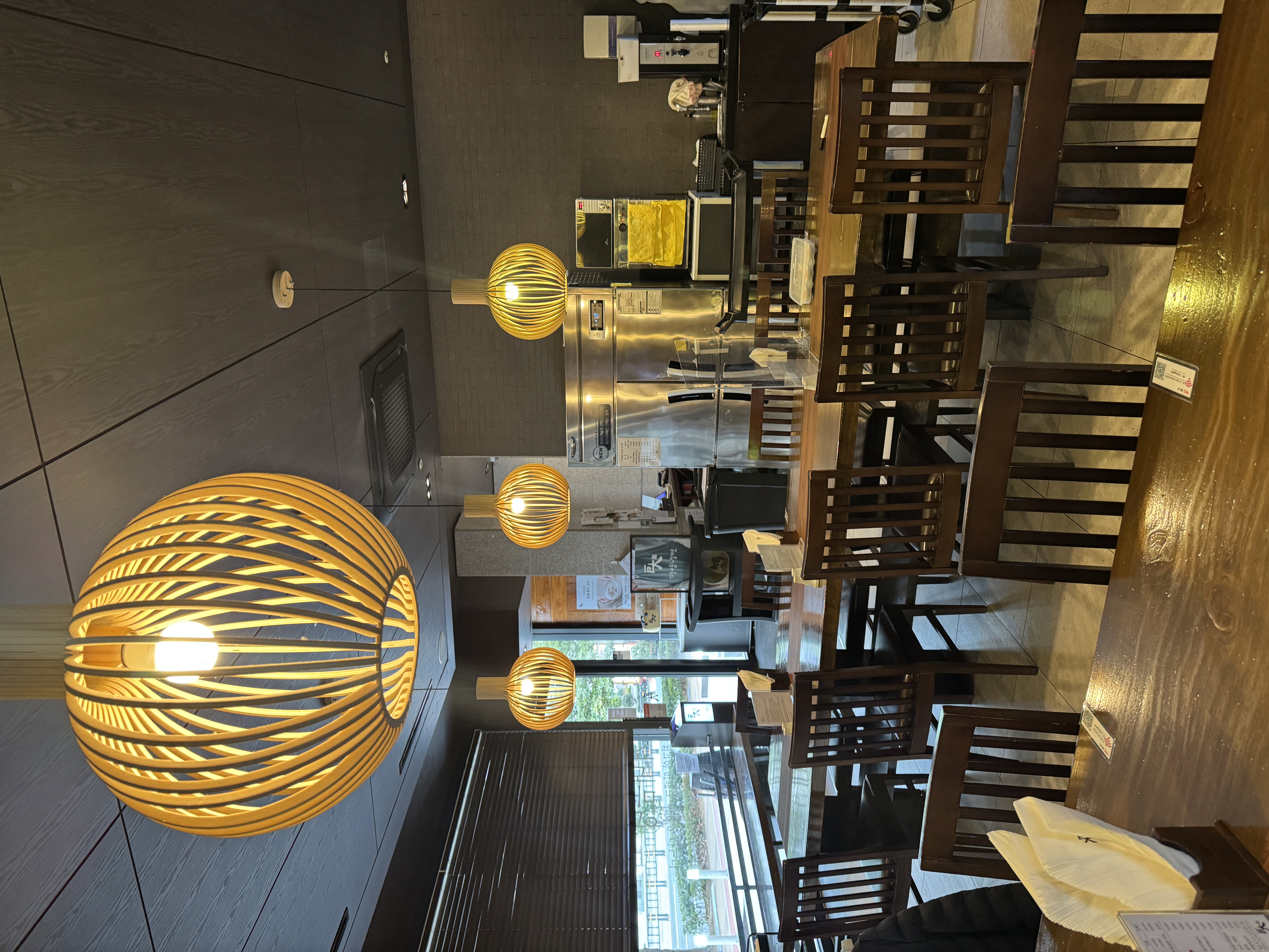 감성적인 매장 인테리어